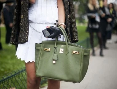 Αυτά είναι προβλήματα: Η μανία για τις πανάκριβες Hermès προκάλεσε πρόβλημα πελατείας!